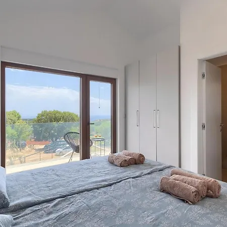 Ogradina بيت للعطل بولا
