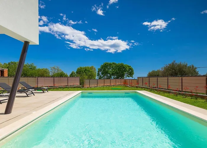 Ogradina * Πούλα