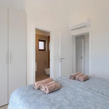 Ogradina * Pola