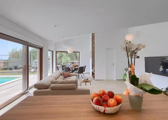 Ogradina Будинок відпочинку