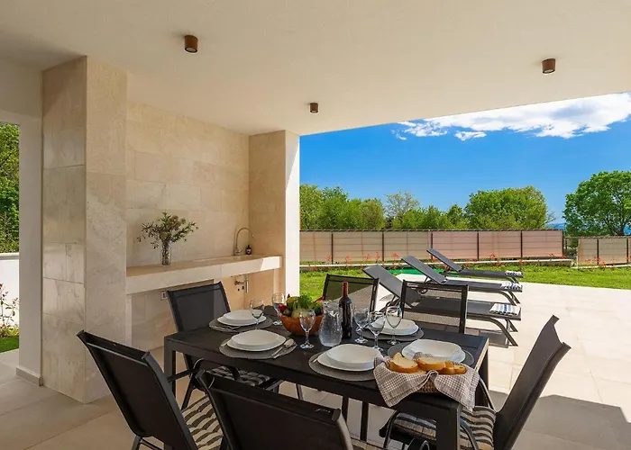 Ogradina Dom wakacyjny Pula