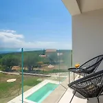 Ogradina פולה