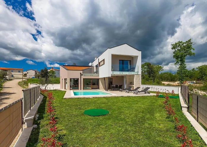 Ogradina Nyaraló Póla